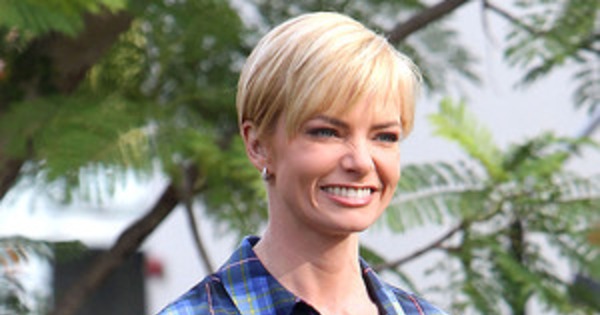 Jaime Pressly Opens Up About Almost Full Mastectomy E News